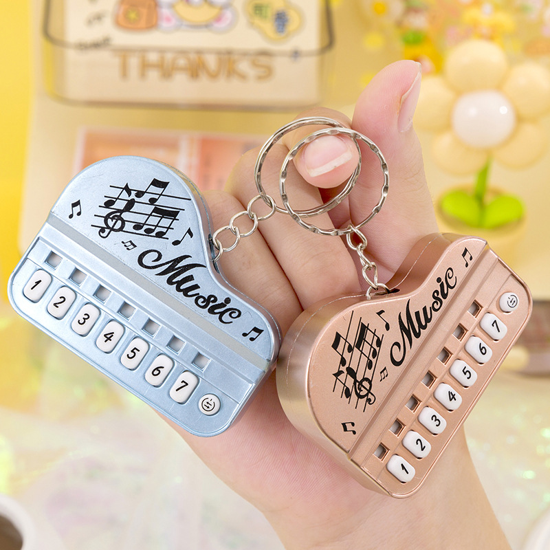 Musical Instrument Piano - Creative Mini Electronic Piano Game Keychain